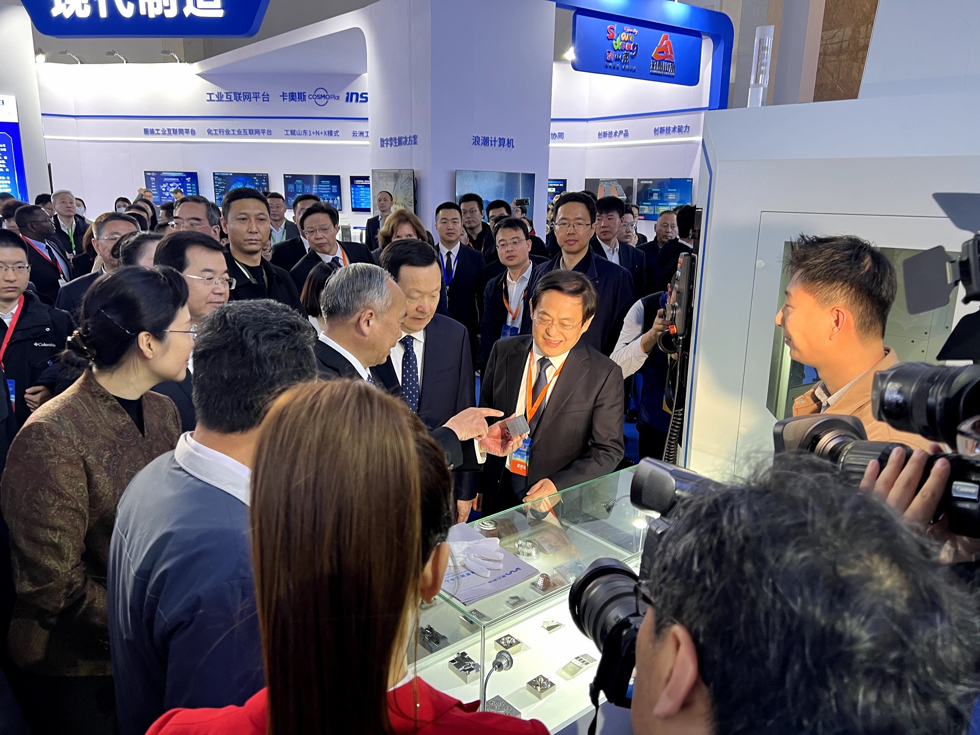 省委書記評價模具(可用素材2).jpg 省委書記評價模具(可用素材2).jpg